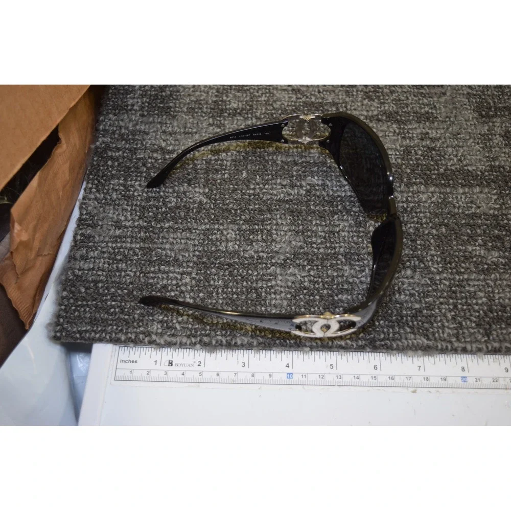 Chanel 6014 c.501/87 Black Wrap Sunglasses Silver CC Logo Italy 64-16 120 FLAWS
